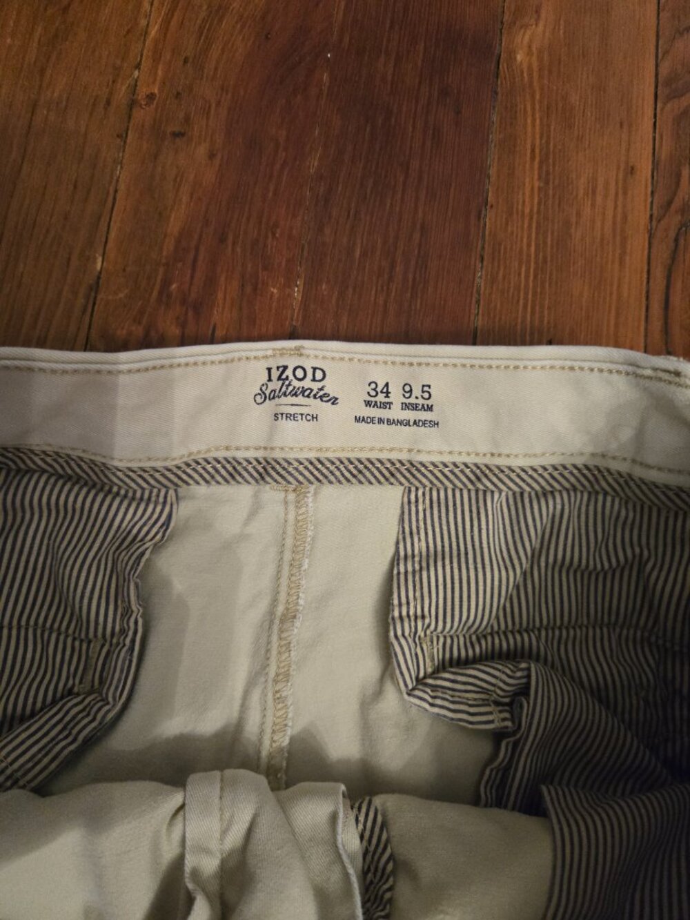 Izod Mens Saltwater Stretch Khaki Short 34in - Picture 3 of 3